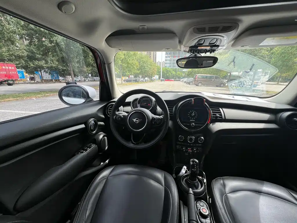 MINI MINI 2021