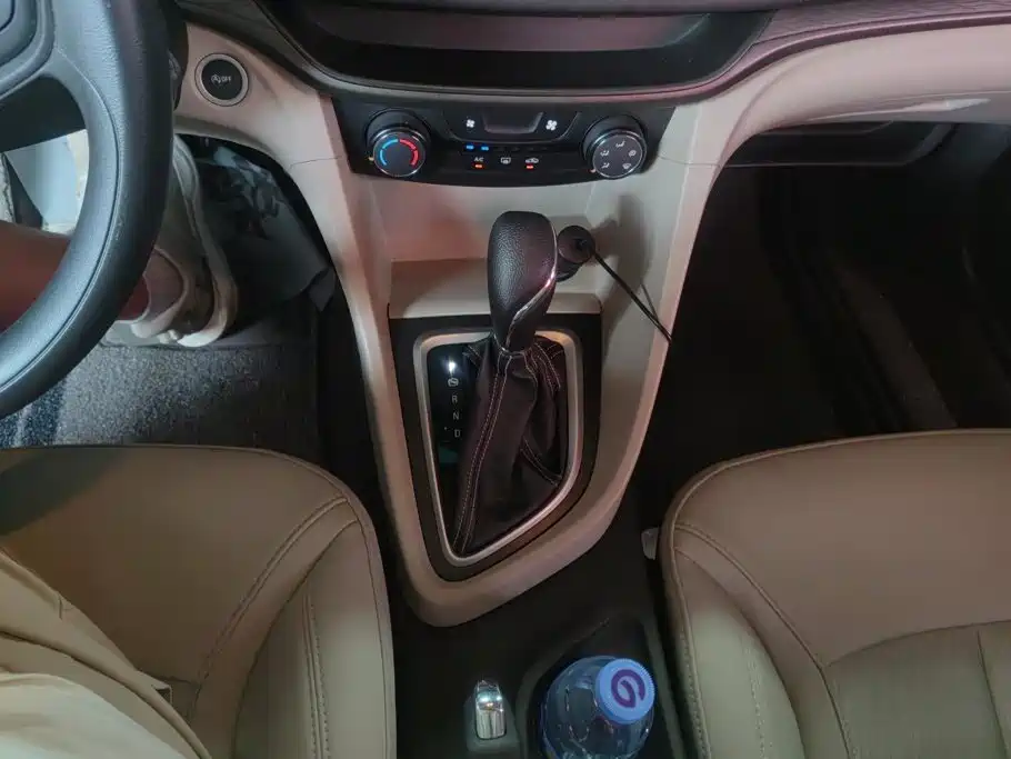 Buick Excelle GT 2017 — фото 16