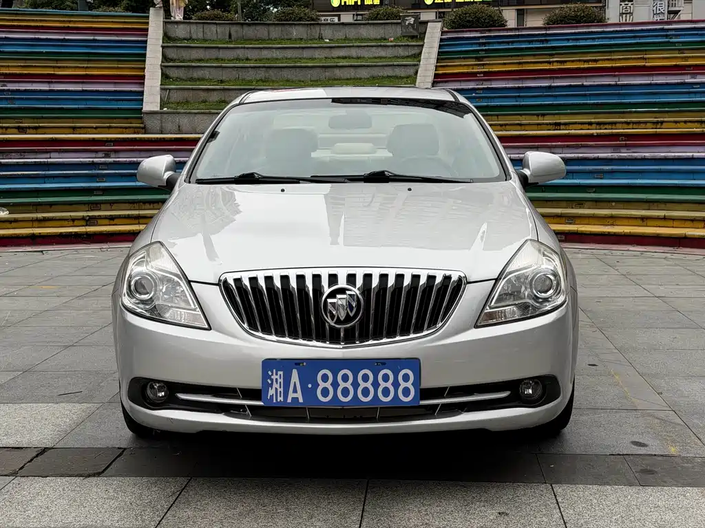 Buick Excelle 2013