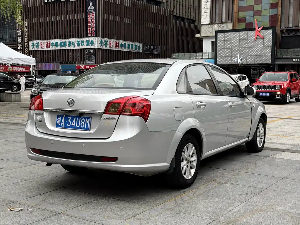 Buick Excelle 2013