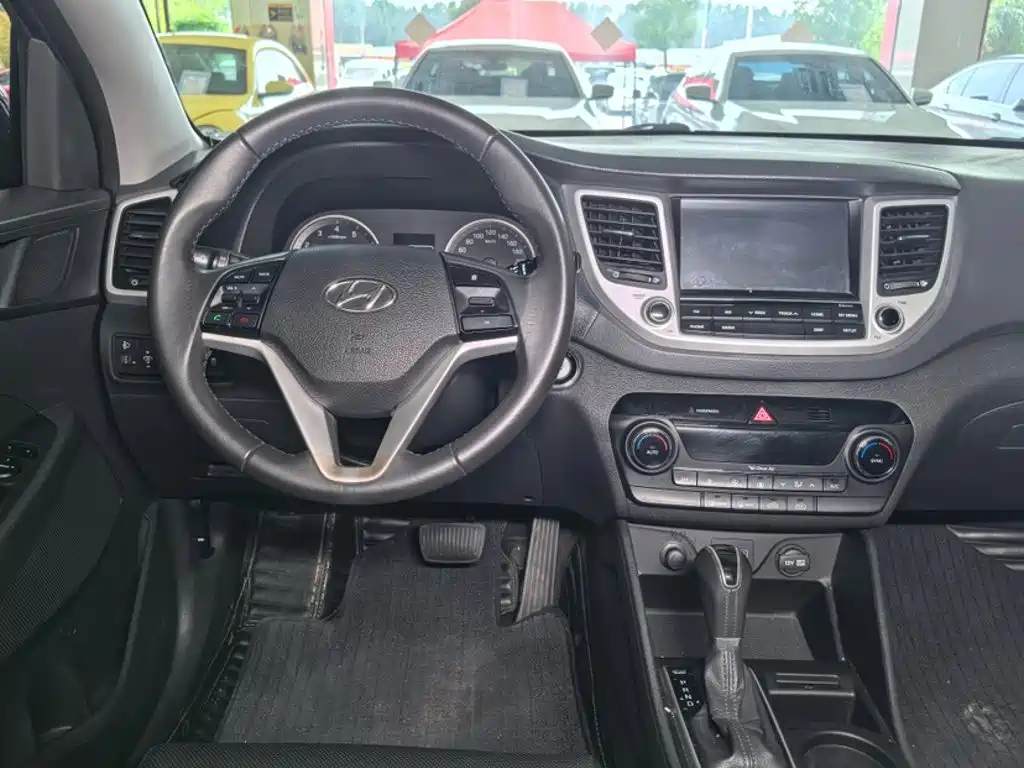 Hyundai Tucson 2017 — фото 15