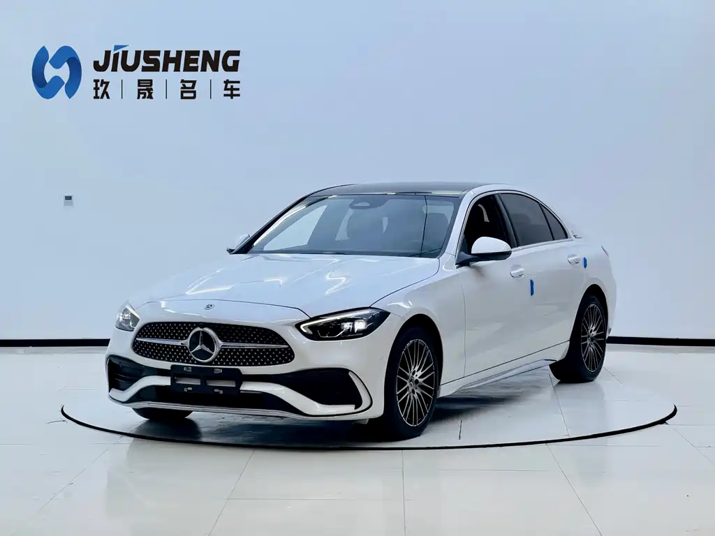 Mercedes-Benz C-Class 2025 — фото 1