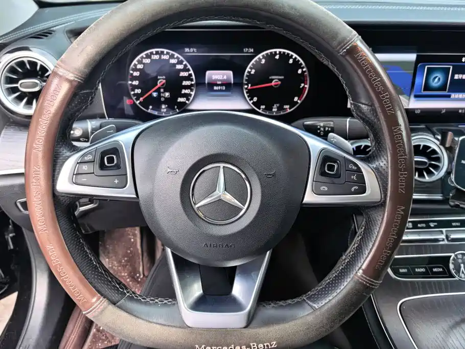 Mercedes-Benz E-Class 2018 — фото 15