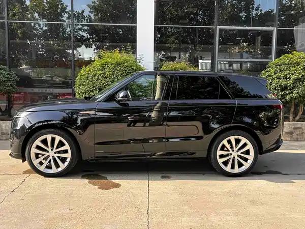 Land Rover Range Rover Sport 2024