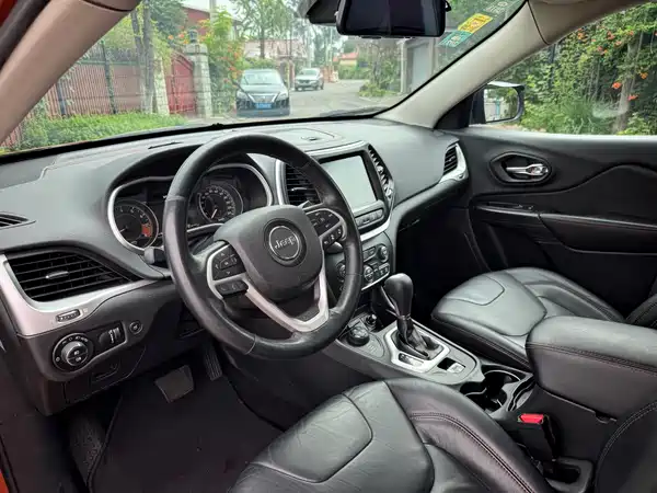 Jeep Cherokee 2014