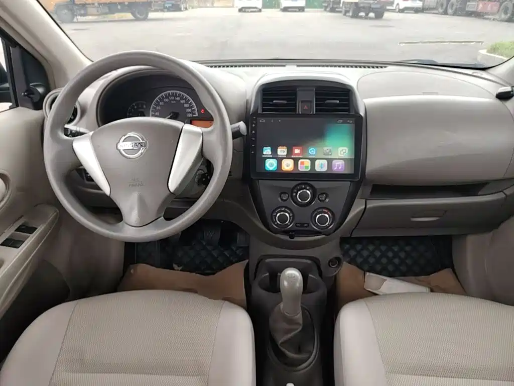 Nissan Sunny 2017 — фото 10