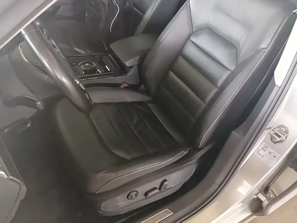 Volkswagen Phideon 2019 — фото 15