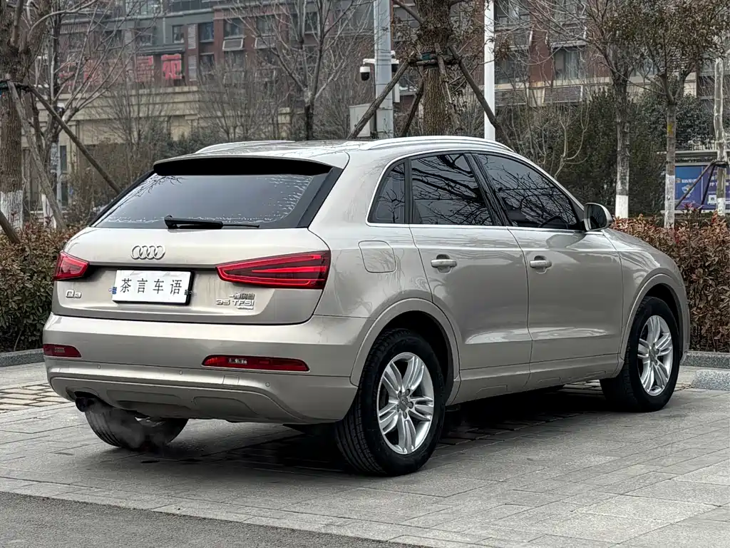 Audi Q3 2016 — фото 4
