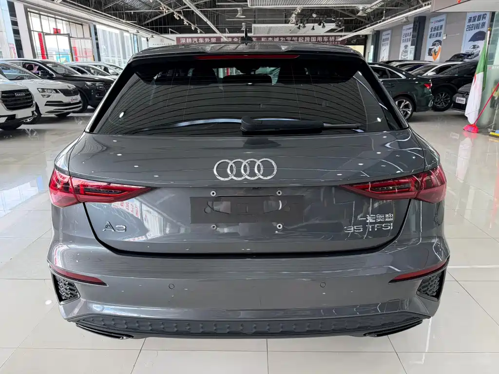 Audi A3 2023 — фото 16