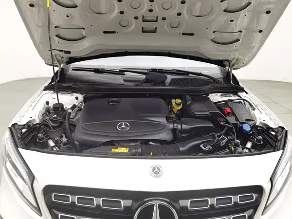 Mercedes-Benz GLA 2019