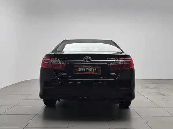 Toyota Camry 2015
