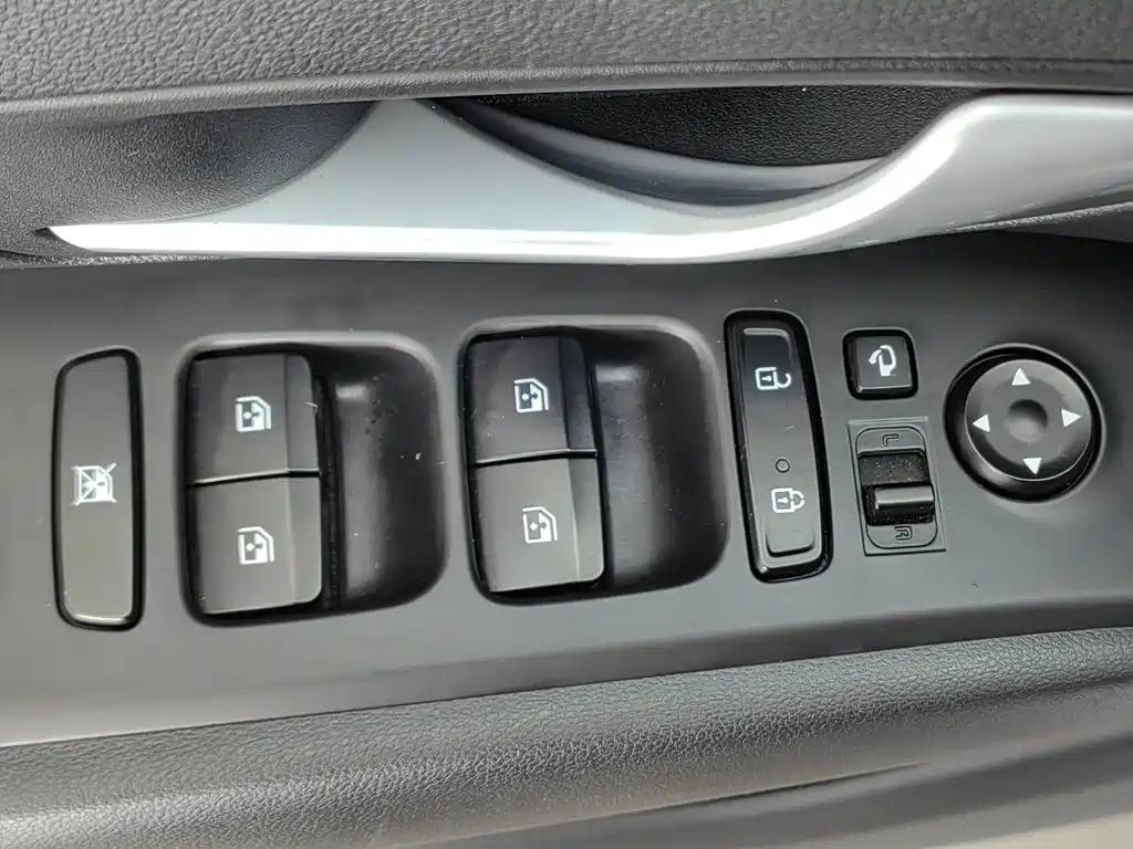Hyundai Tucson 2023 — фото 9