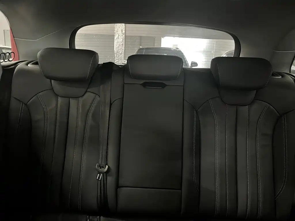 Audi Q5L 2023 — фото 14
