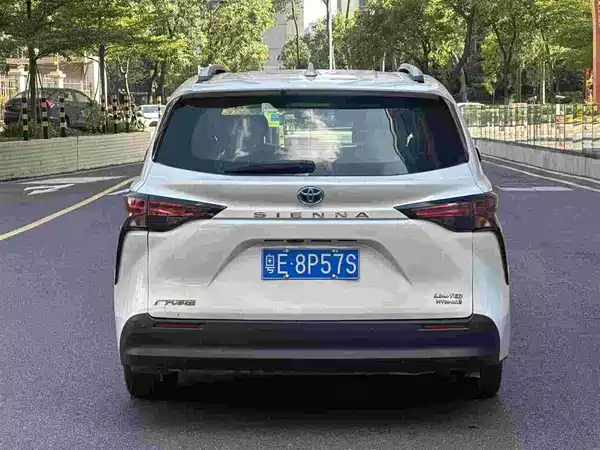 Toyota Sienna 2022