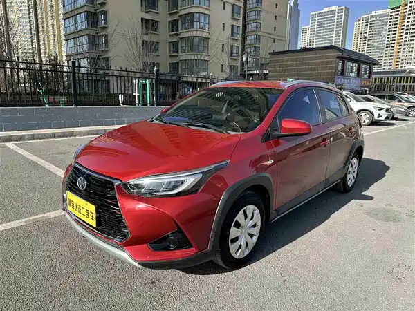 Toyota Yaris L 2022