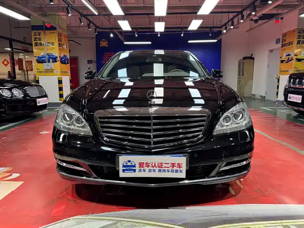 Mercedes-Benz S-Class 2012