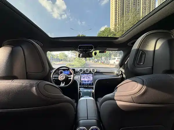 Mercedes-Benz C-Class 2024