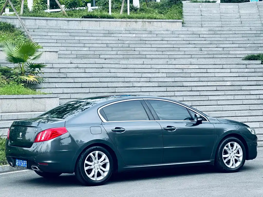 Peugeot 508 2011 — фото 6