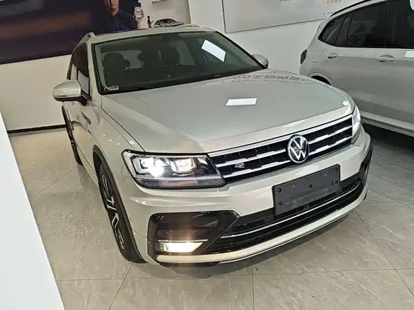 Volkswagen Tiguan L 2021