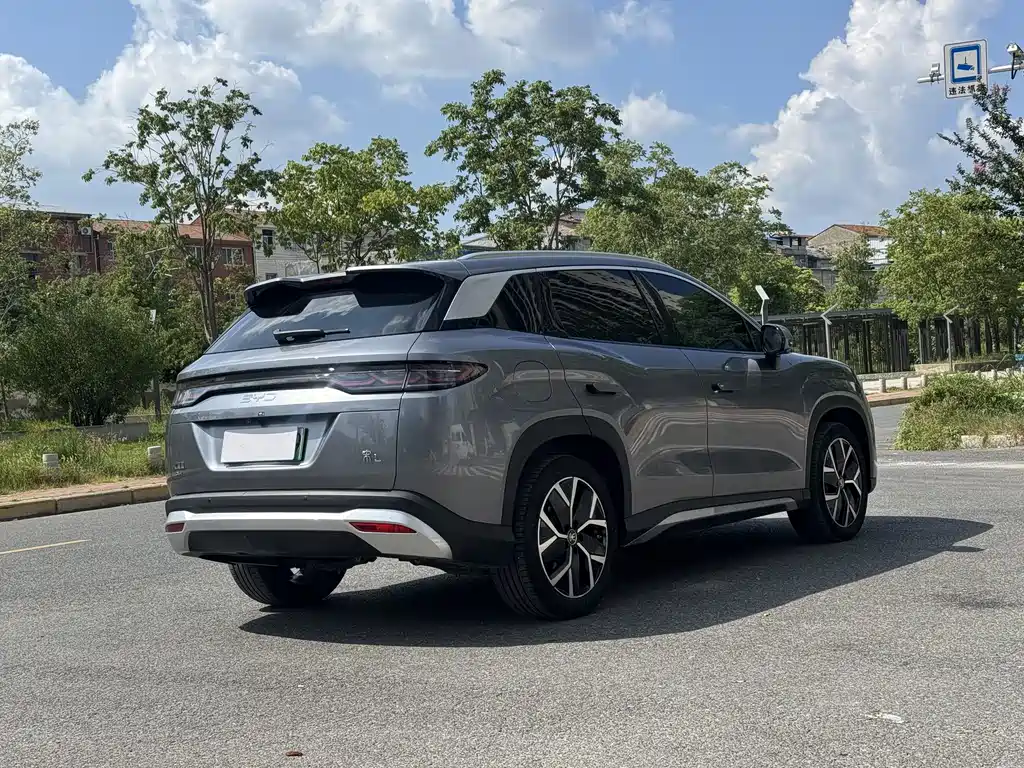 BYD Song L DM-i 2024 — фото 12