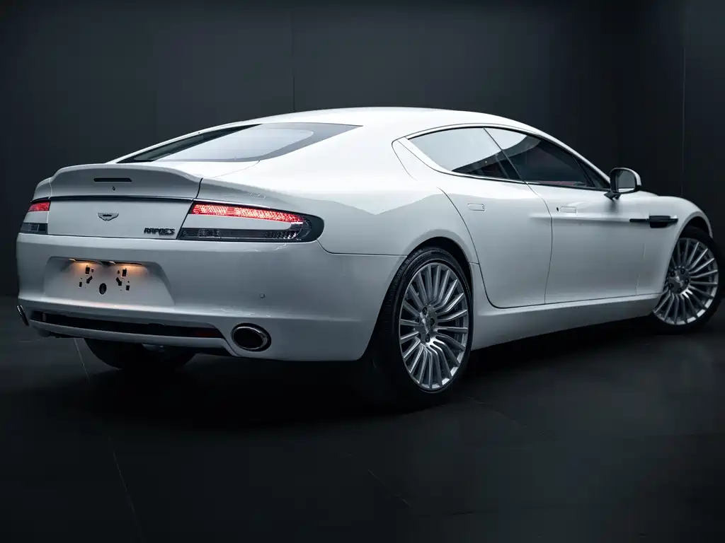Aston Martin Rapide 2016 — фото 6