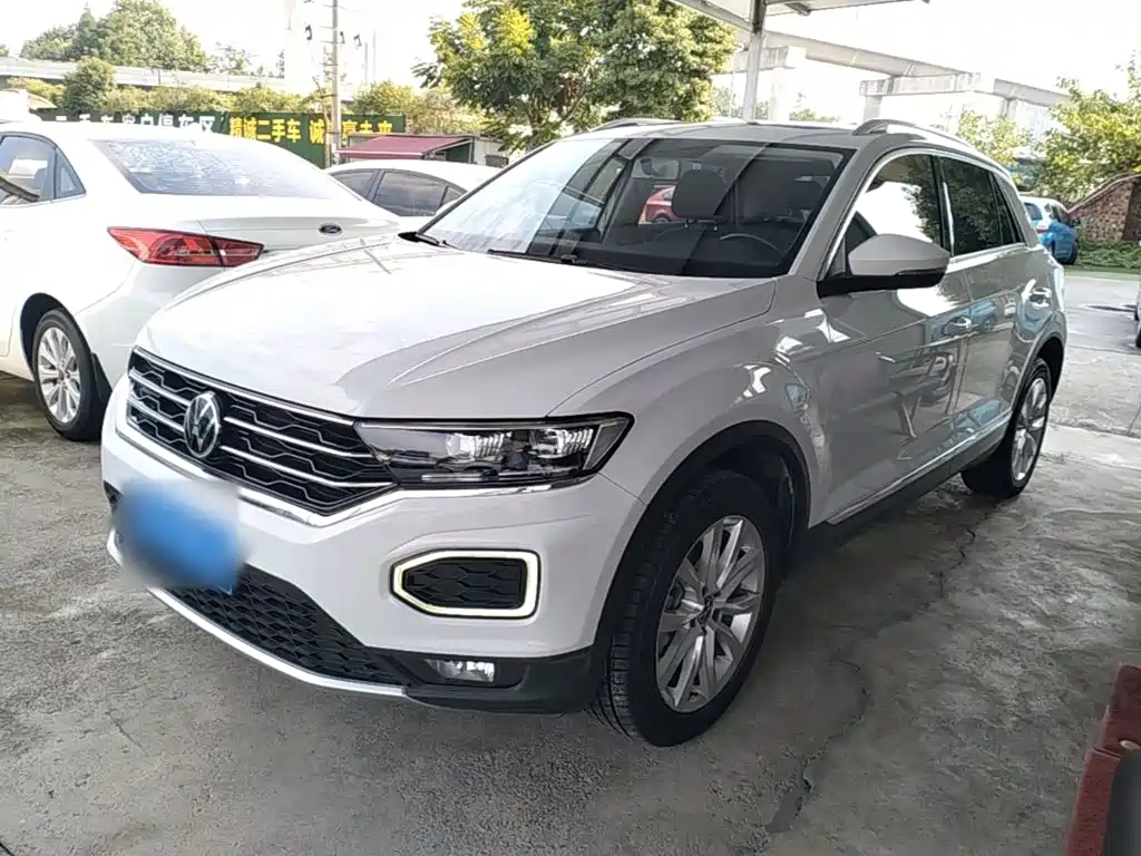 Volkswagen T-Roc 2023 — фото 2