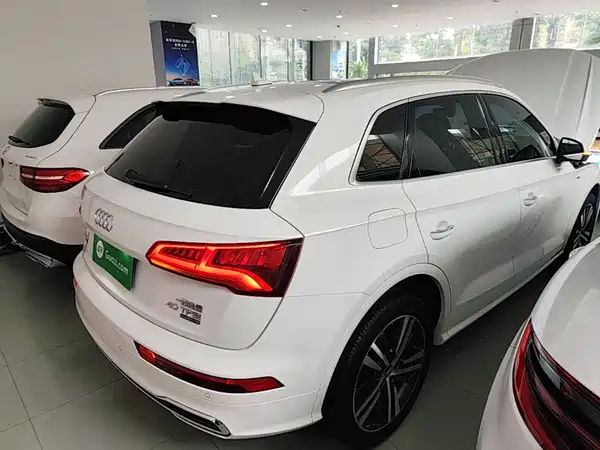 Audi Q5L 2020