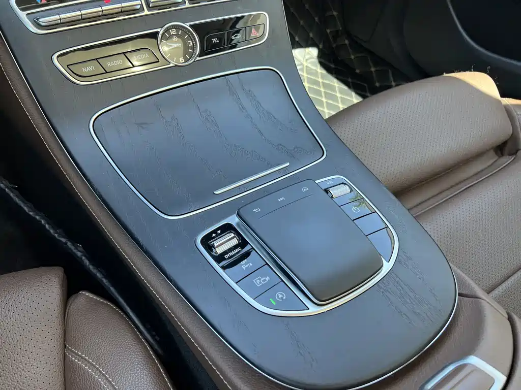 Mercedes-Benz E-Class 2020 — фото 4