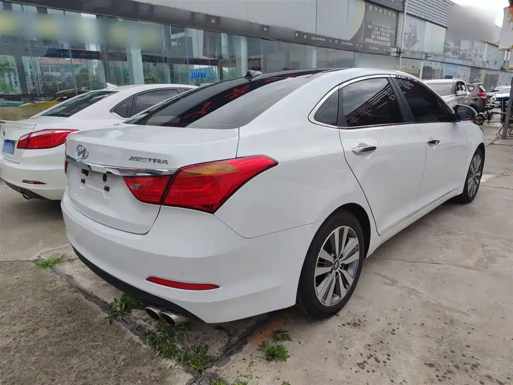 Hyundai Mistra 2015 — фото 7