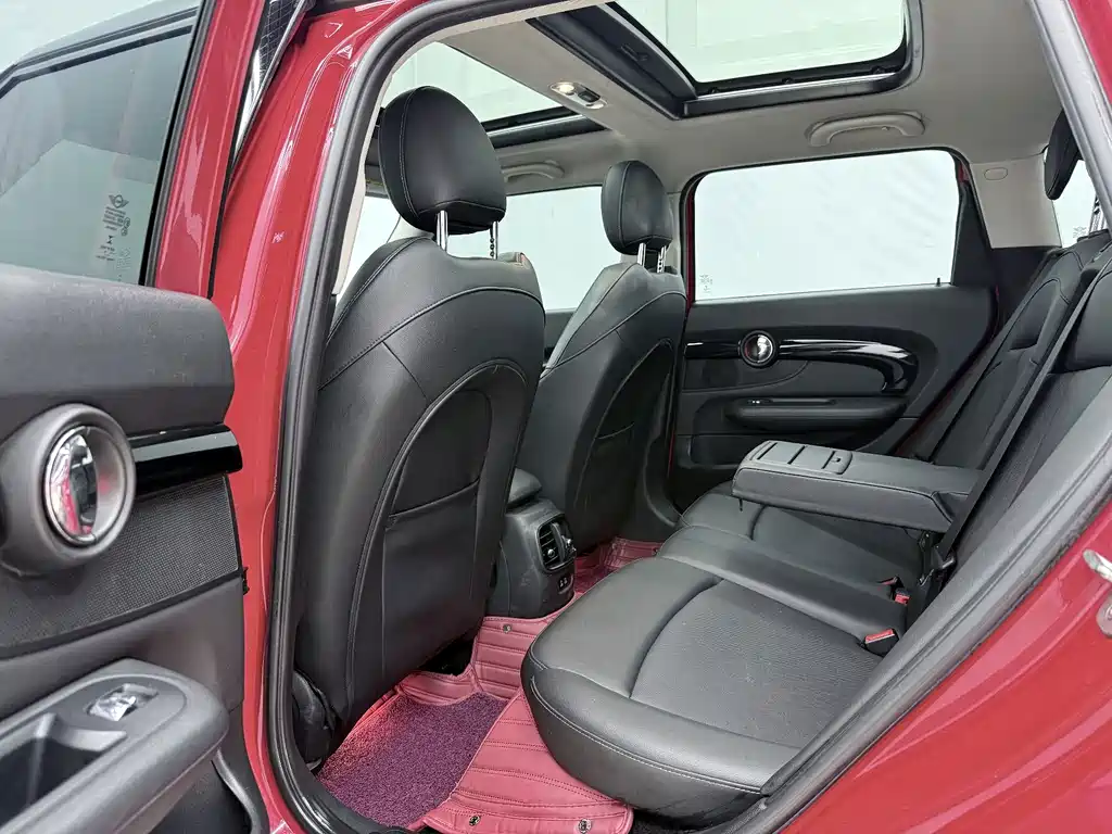 MINI Clubman 2019 — фото 10