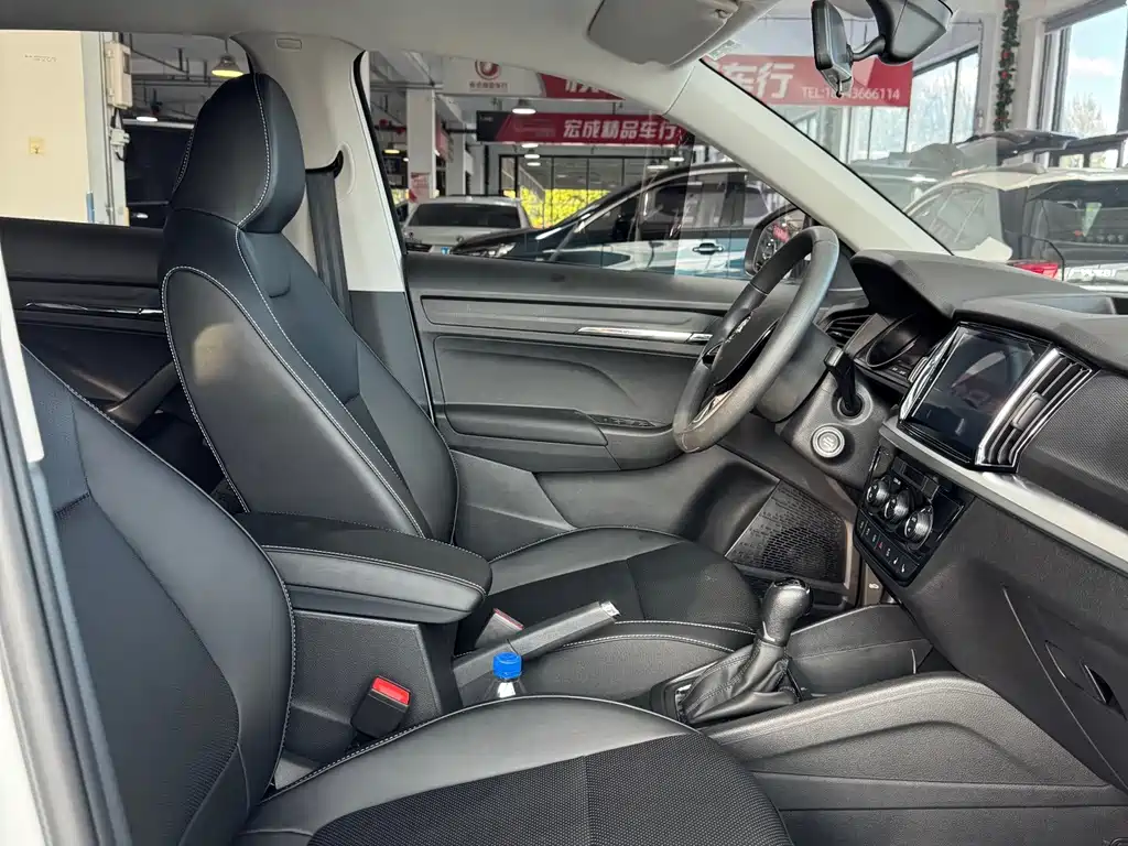 Skoda Kamiq 2023 — фото 12