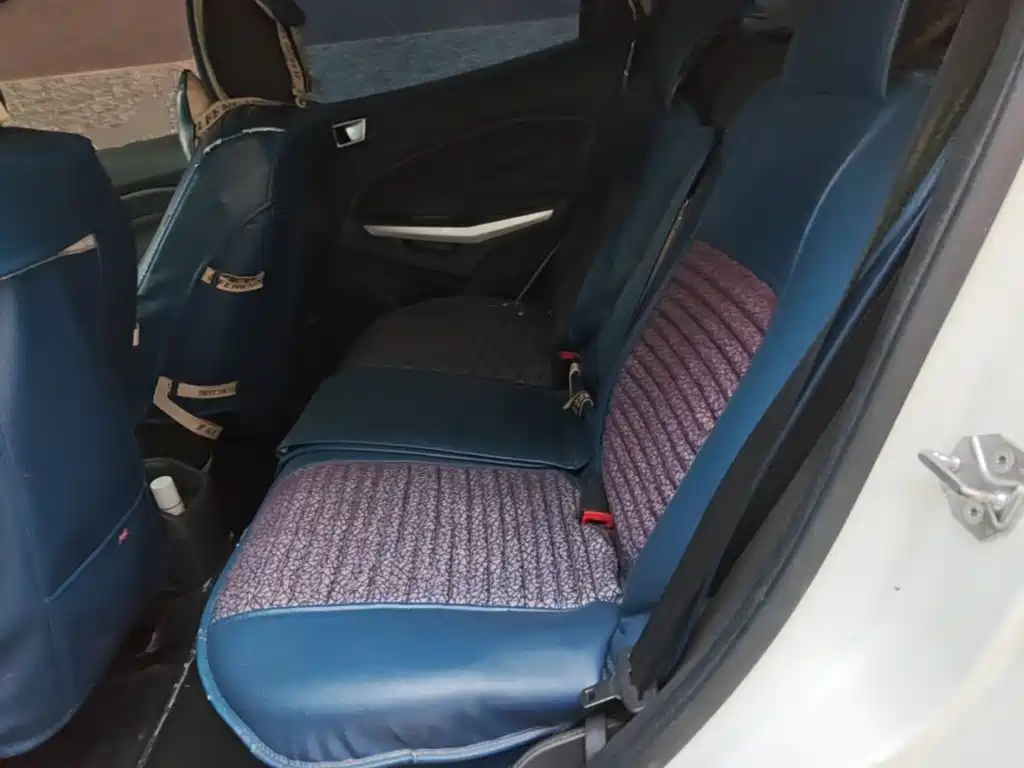 Ford EcoSport 2017 — фото 17