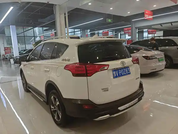 Toyota RAV4 2016