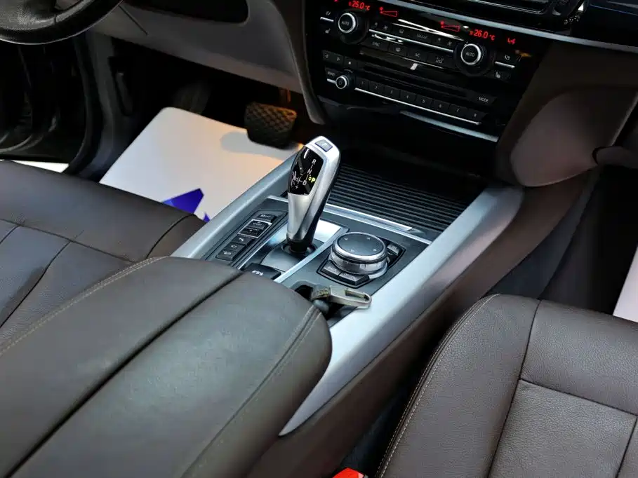 BMW X5 2015 — фото 19