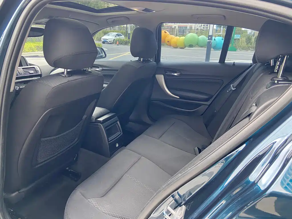 BMW 1 Series 2015 — фото 10
