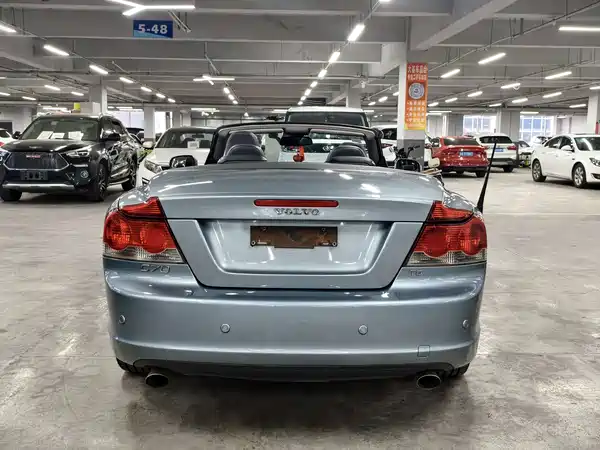Volvo C70 2009