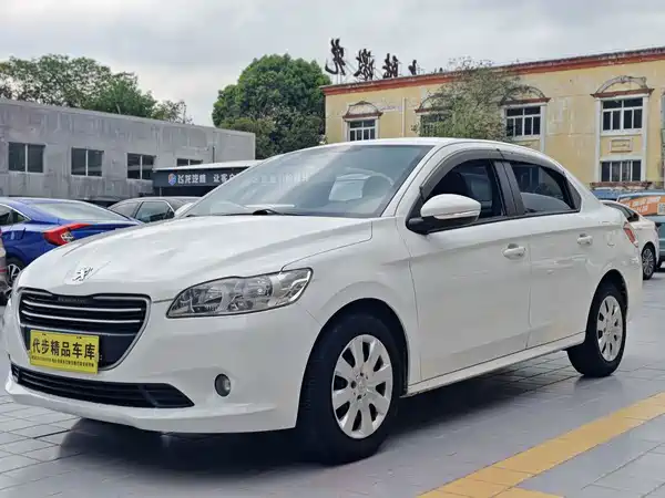 Peugeot 301 2014