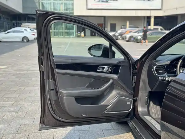 Porsche Panamera 2018