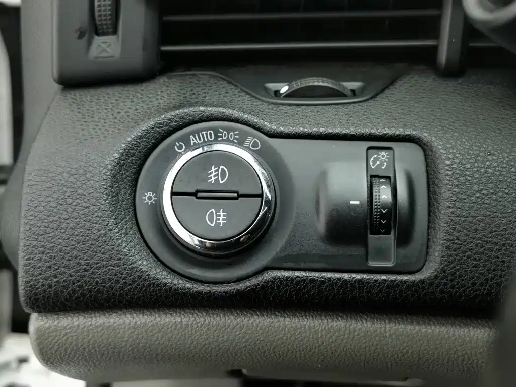 Chevrolet Malibu 2014 — фото 21