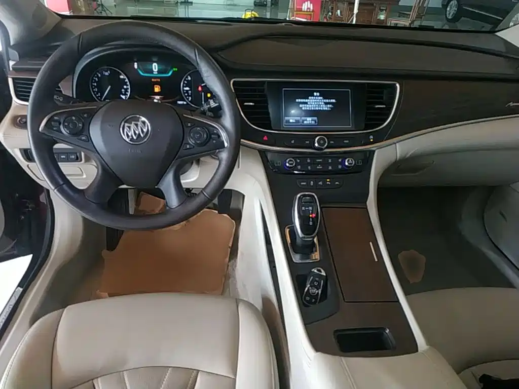 Buick LaCrosse 2018 — фото 10