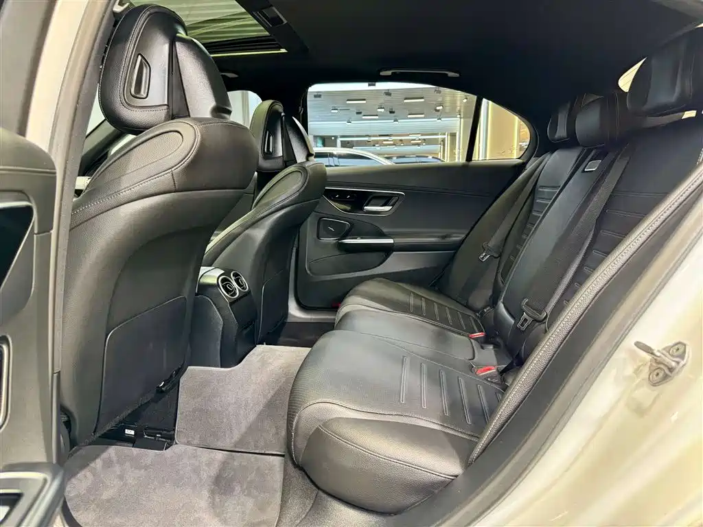 Mercedes-Benz C-Class 2022 — фото 26