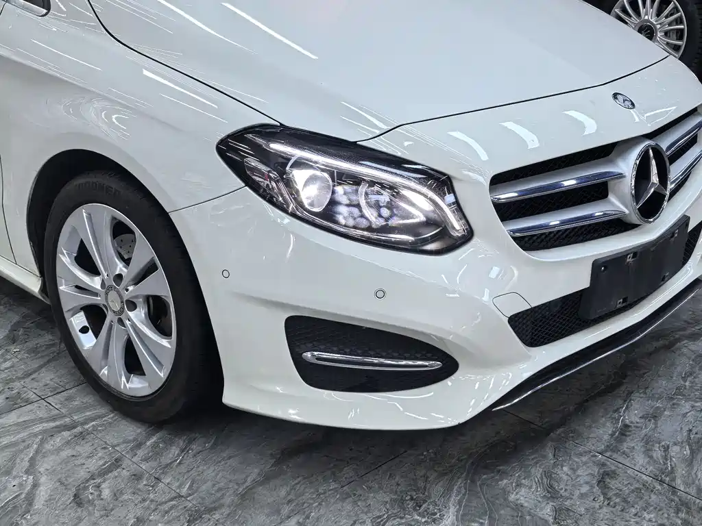 Mercedes-Benz B-Class 2015 — фото 16