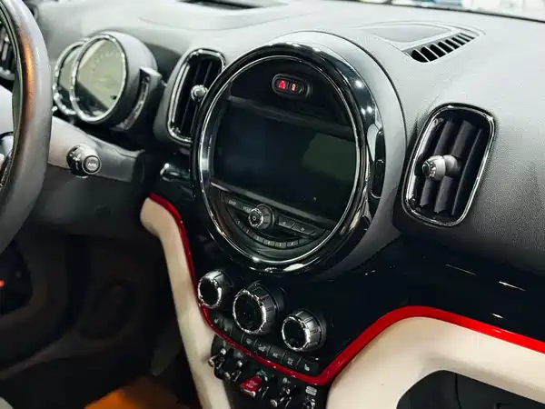 MINI JCW COUNTRYMAN 2020