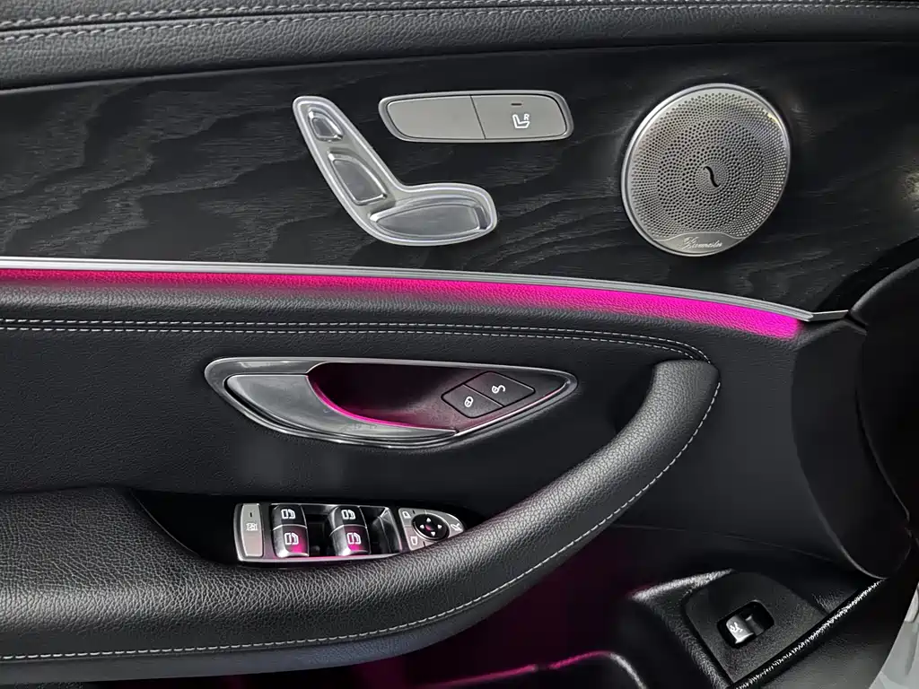 Mercedes-Benz E-Class 2017 — фото 13