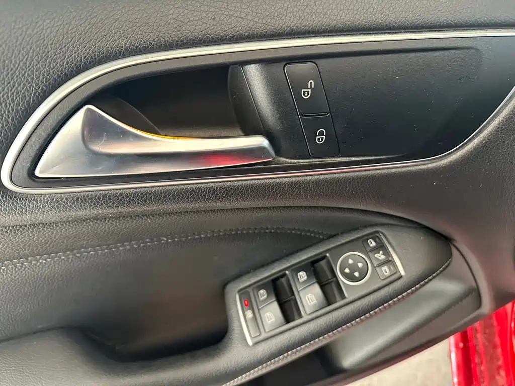 Mercedes-Benz B-Class 2019 — фото 12