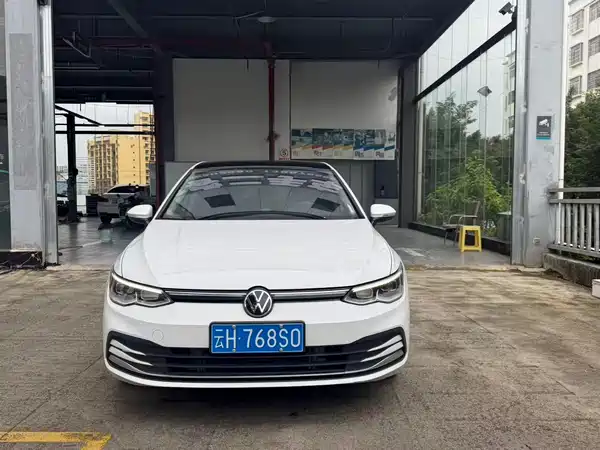 Volkswagen Golf 2022