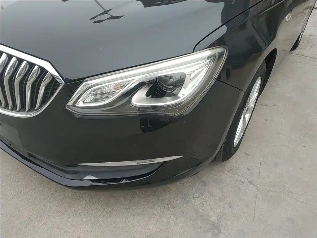 Buick Excelle 2015 — фото 24