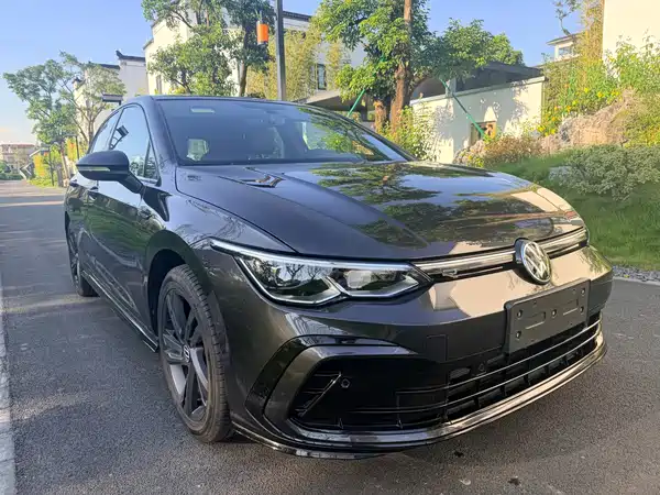 Volkswagen Golf 2023