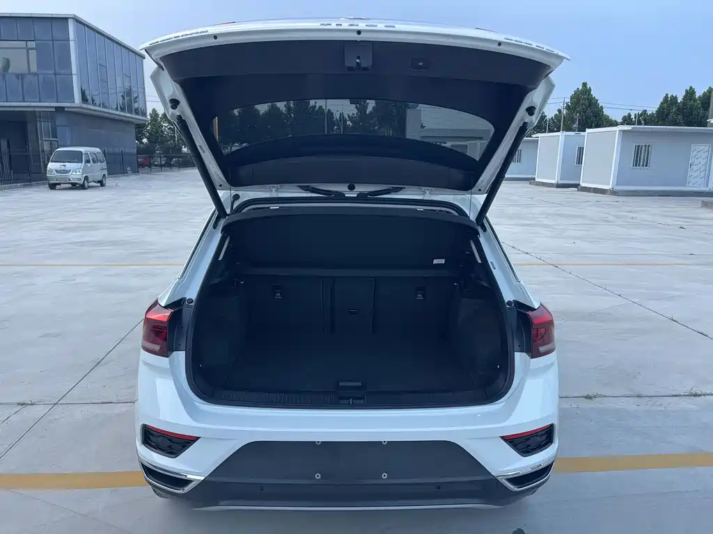 Volkswagen T-Roc 2022 — фото 12