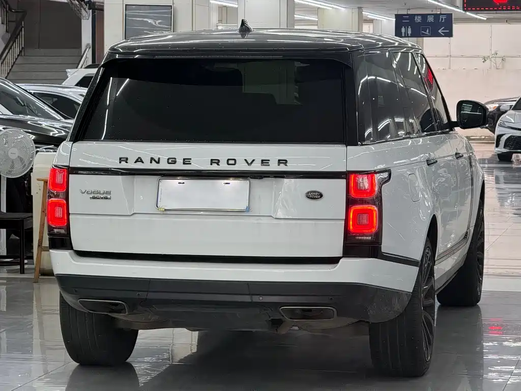 Land Rover Range Rover 2020 — фото 11